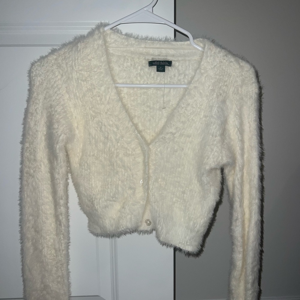 wild fable fuzzy cream sweater (cardigan)